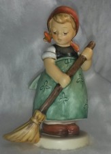 Figura LITLE SWEEPER Hummel